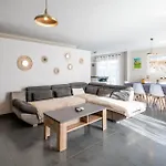 L'écrin Du Clocher Maison Piscine Jardin Wifi Appartement *