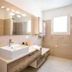 L'écrin Du Clocher Maison Piscine Jardin Wifi Appartement