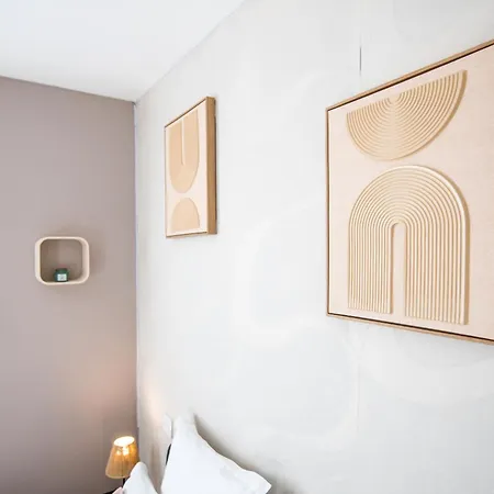 L'ecrin Du Clocher Maison Piscine Jardin Wifi *