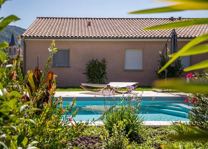 L'ecrin Du Clocher Maison Piscine Jardin Wifi Appartement