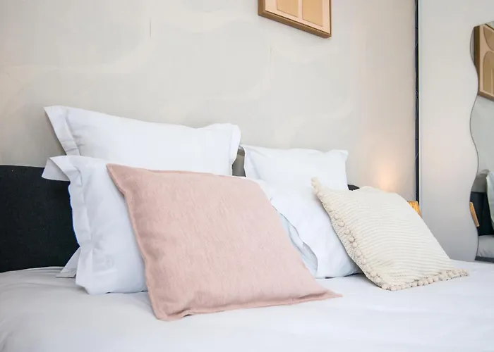 L'ecrin Du Clocher Maison Piscine Jardin Wifi * Rivière-sur-Tarn